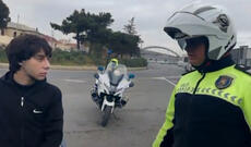 Narkotik vasitənin təsiri altında motosiklet idarə edən sürücü yol polisləri tərəfindən saxlanılıb - VİDEO