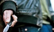 Özündən 8 yaş böyük arvadını bıçaqladı