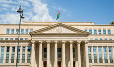 Bacısına görə nazirlik əməkdaşını bıçaqlayan şəxslə bağlı qərar