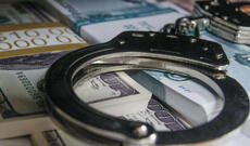 Bakıda “Range Rover” markalı avtomobildən 10 min dollara yaxın pul oğurlanıb