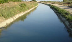 Neftçala rayonunda motosiklet su kanalına düşüb, ölən var