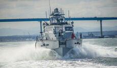 Hindistanda hərbi kater bərəyə çırpıldı: 13 nəfər öldü