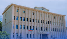 Yaxın qohumunu qəsdən öldürməkdə təqsirləndirilən şəxs barəsində cinayət işi məhkəməyə göndərilib