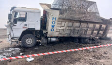 Azərbaycanda yük maşını minaya düşüb