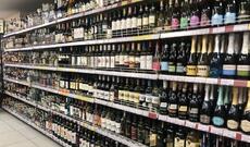 Bakıda şərab mağazasına silahlı basqın olub