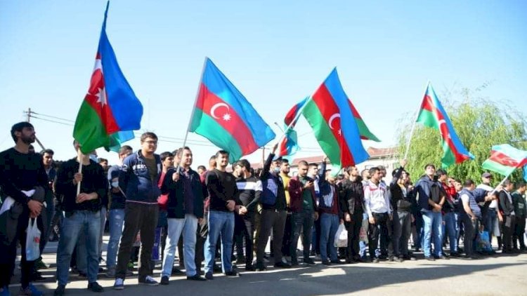 30 yaşdan yuxarı şəxslərə çağırış mesajı gəlir