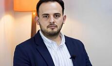 Təqsirləndirilən jurnalist ifadə verdi