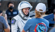 NASA astronavtı Zena Cardman Kennedi
