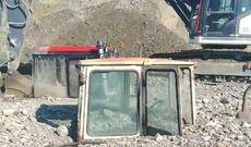 Ağdaşda traktorlar çınqıl altında qalıb