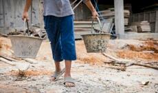 Rusiyada DƏHŞƏT: 17 nəfəri döyüb fermada qul kimi işlətdilər