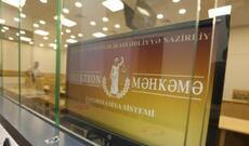 Məhkəmə atası ilə birlikdə mühakimə olunan qazinin vəsatətini təmin etməyib