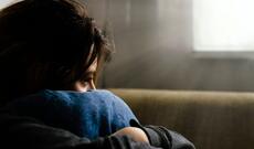 Ərini və uşaqlarını atıb başqa kişi ilə qaçdı, oğlu tərəfindən öldürüldü