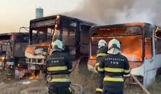 Məmmədli kəndində 4 yararsız avtobus yandı - VİDEO