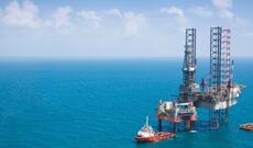 Ukrayna Xəzərdə "Lukoyl"un qazma qurğularını vurub