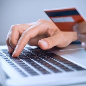 23 yaşı var, 400 min manatı ələ keçirib - İmam və Kənan tutuldu