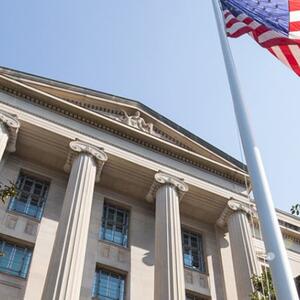 Azərbaycan vətəndaşı olan bank işçisi ABŞ-də tibbi sığorta şirkətinə “atıb”