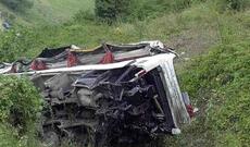 Toydan qayıdan avtobus aşdı: 13 ölü, 34 yaralı