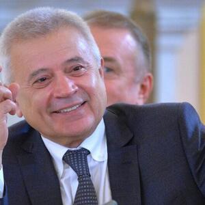 Dünyanın ən varlı 65-ci adamı azərbaycanlıdır