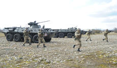 Sabitliyin və əmin-amanlığın keşiyində