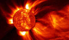 Günəşin sistemimizin mərkəzində təsadüfən yerləşmədiyi, alimlər tərəfindən müəyyən edilib