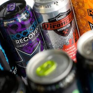 Bu energetik içkinin idxalına məhdudiyyət qoyuldu