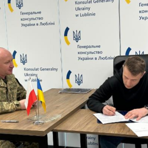 Polşada bir qrup  Legion könüllüləri Ukrayna Silahlı Qüvvələri ilə müqavilələr imzaladılar