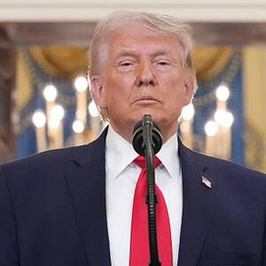 Tramp kütləvi hücum nəticəsində  İranın mühüm rəsmilərinin məhv edildiyini bildirib