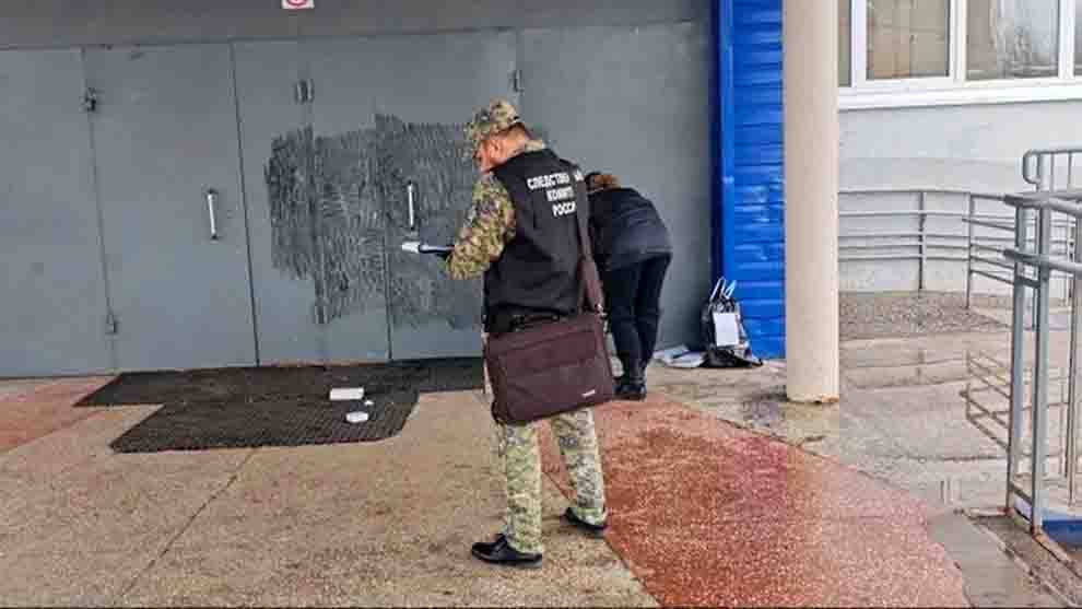 Rusiyada məktəbli müəlliməni öldürüb