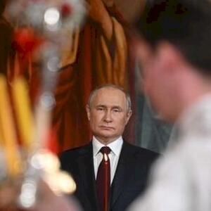 Putin üzərində gəzdirdiyi xaçın sirri