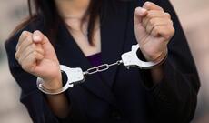 Dələduzluqda ittiham olunan məktəb direktoru Türkiyədən Azərbaycana ekstradisiya edilib