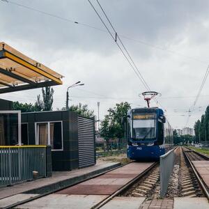 Kiyevin bir hissəsində elektrik kəsintiləri və nəqliyyat dayandı