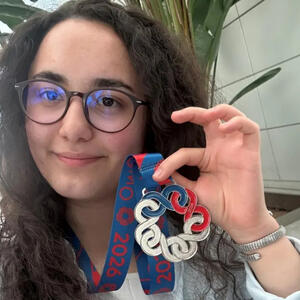 Gənc bir azərbaycanlı qız Almaniyada uşaq vunderkindi kimi tanınıb