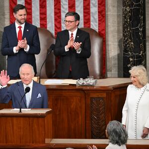 Kraldan Trampa: “Biz olmasaydıq, siz fransız dilində danışardınız”
