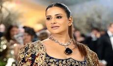 Milyarder 15 milyonluq boyunbağı ilə... - Foto