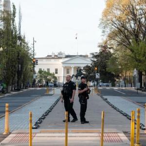 Ağ Evin yaxınlığında atışma səsləri eşidilib, bina xüsusi təyinatlı qüvvələr tərəfindən mühasirəyə alınıb