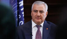 Samvel Karapetyan Ermənistanda hakimiyyətə gələcəyi təqdirdə "Azərbaycanın problemlərini daha da gücləndirəcəyinə" söz verib
