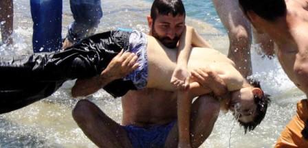 4 nəfər dənizdə batdı, ikisi xilas edildi, biri öldü, biri isə...