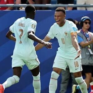 Futbol üzrə Dünya Çempionatında Fransa Mərakeşi məğlub edərək ikidəbir finala yüksəlib