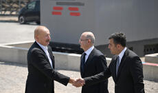 Prezident İlham Əliyev Naxçıvan şəhərində “Şəms 1” və “Qərbi Üfüq” Günəş Elektrik stansiyalarında görülən işlərlə tanış olub