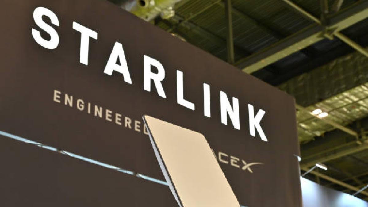 Ukrayna Rusiya raket qurğularına zərbə endirmək üçün Starlink-dən istifadə etməyi xahiş edib