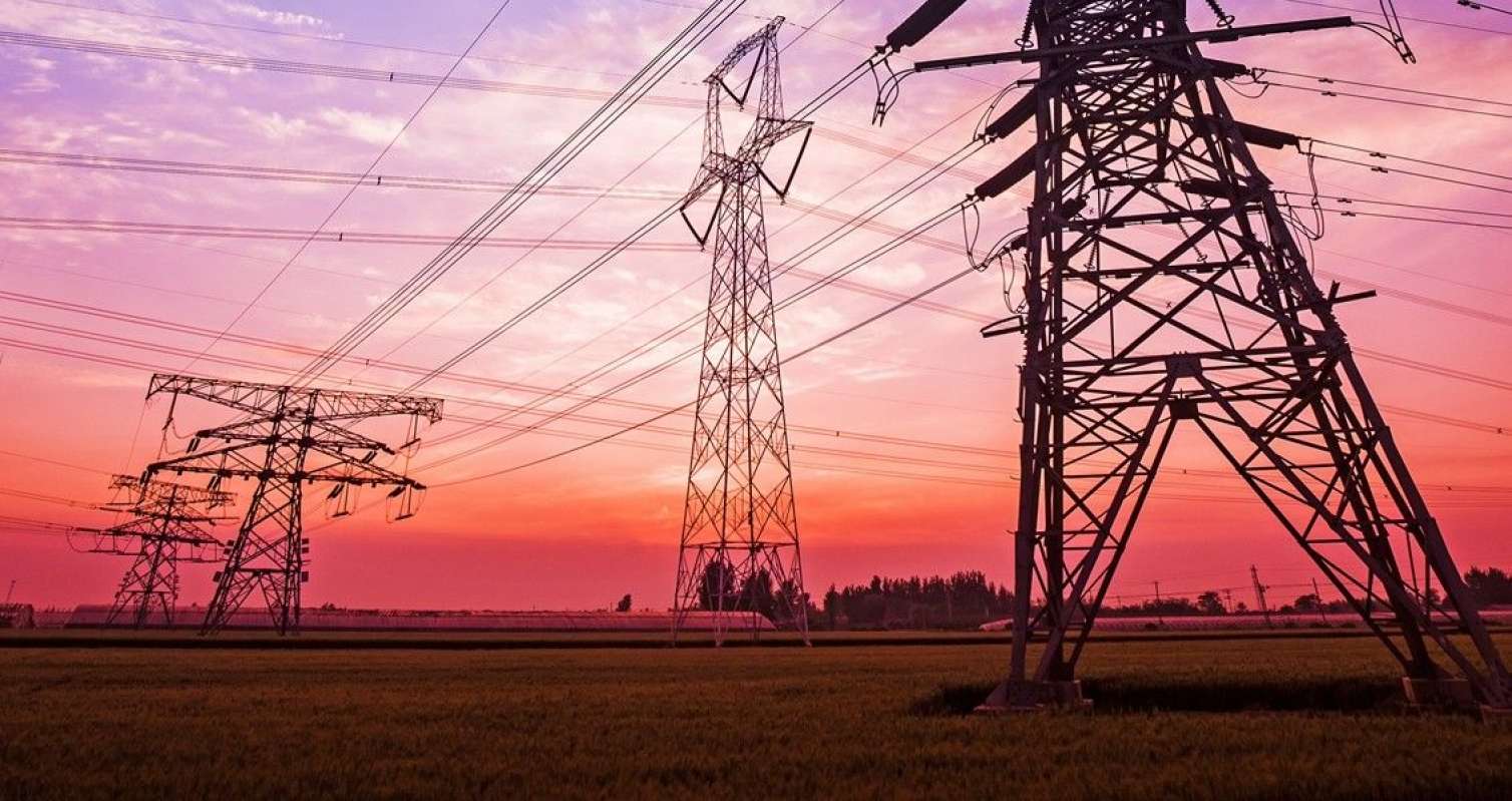 Elektrik enerjisi xaricə 8,9 qəpiyə, əhaliyə isə...