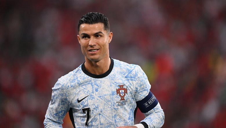41 yaşlı Kriştiano Ronaldo UEFA Millətlər Liqasının oyunları üçün Portuqaliya yığmasına çağırılıb