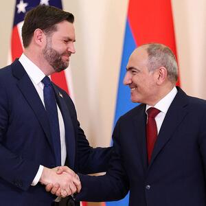 ABŞ Ermənistanın yenidən silahlanmasına kömək edəcəyinə söz verib