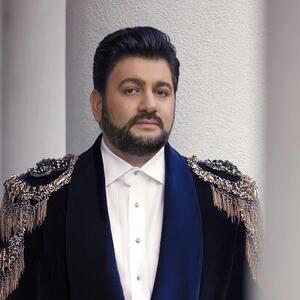 3 aya 38 milyon avro qazanıblar - Xalq artisti