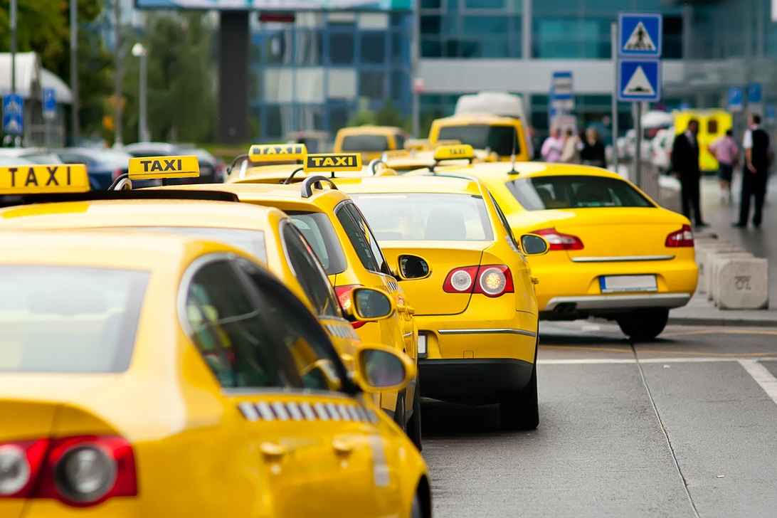 Bakıda taksi xaosuna son qoyulur?