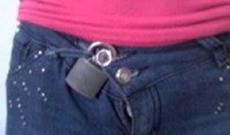 Ona xəyanət etməsin deyə, sevgilisini "kilidlədi"