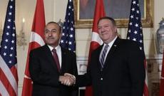 DƏHŞƏT!!! Bu cavan oğlan yanağını könüllü deşdirib!