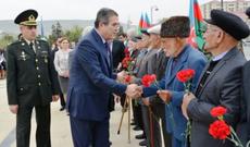 QƏLƏBƏ 70: Başçıı veteran döyüşçülərlə görüşdü