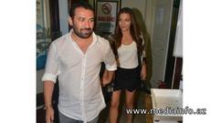 Burcu Kara nişanlandı - FOTO