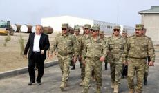 Müdafiə naziri yeni tikilən hərbi hissələrdə olub